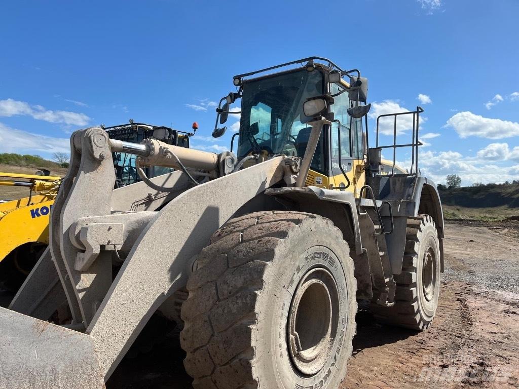 Komatsu WA 470 Pás carregadoras de rodas