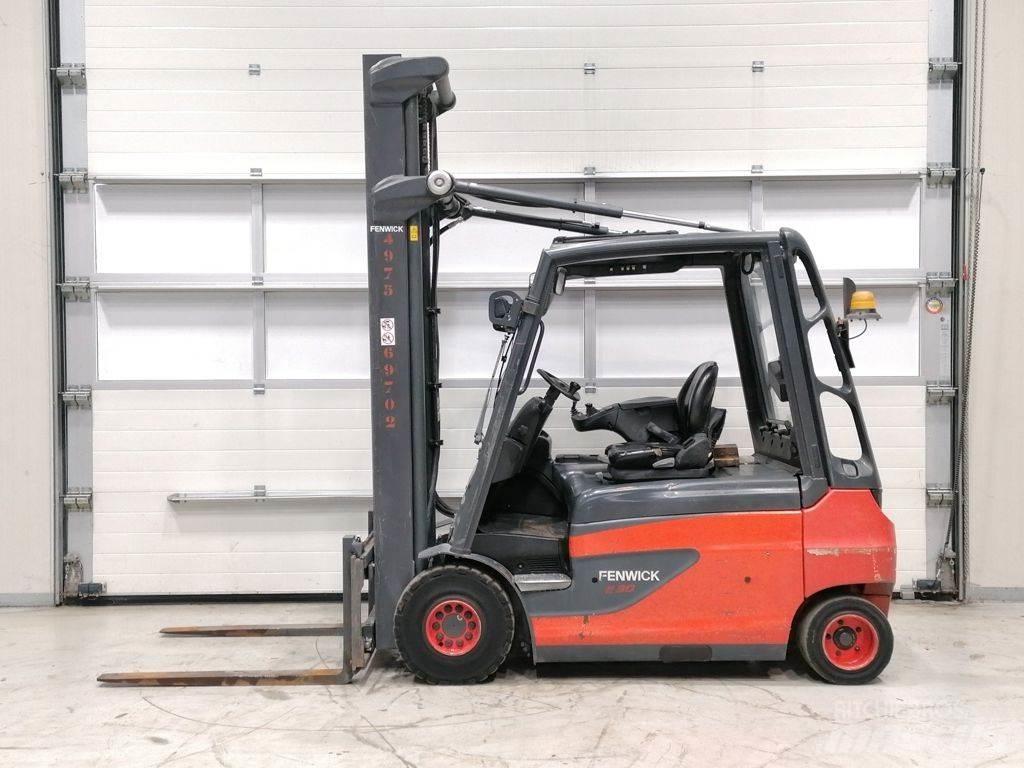 Linde E30L-01 Empilhadores eléctricos