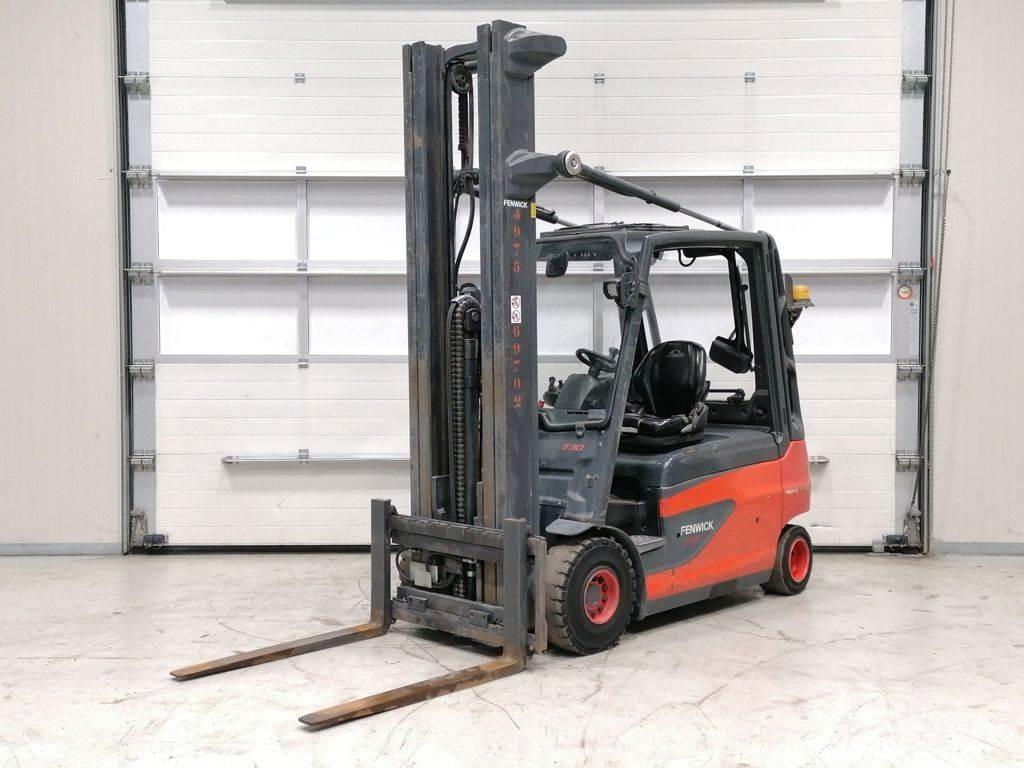 Linde E30L-01 Empilhadores eléctricos