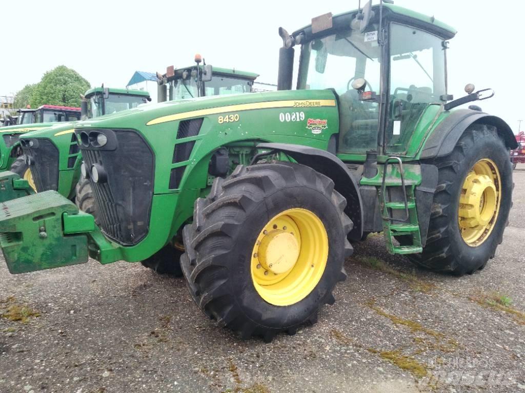 John Deere 8430 Tratores Agrícolas usados