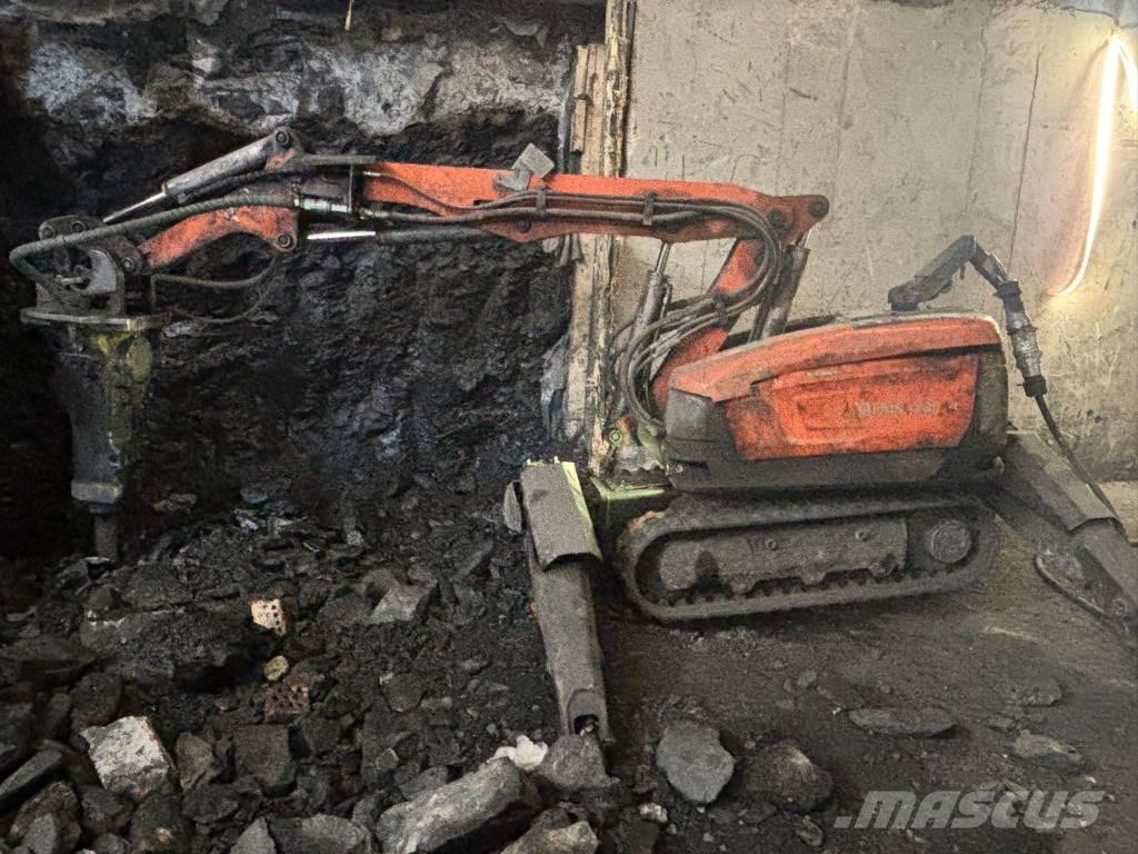 Husqvarna DXR 300 Escavadoras de demolição