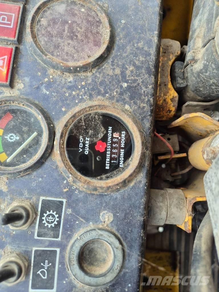 Volvo BM 4300 Pás carregadoras de rodas