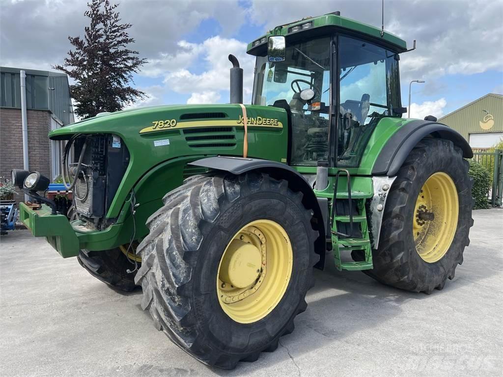 John Deere 7820 Tratores Agrícolas usados