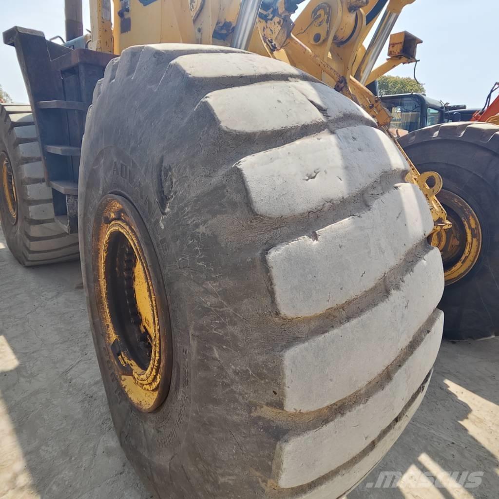 Komatsu WA 500 Pás carregadoras de rodas