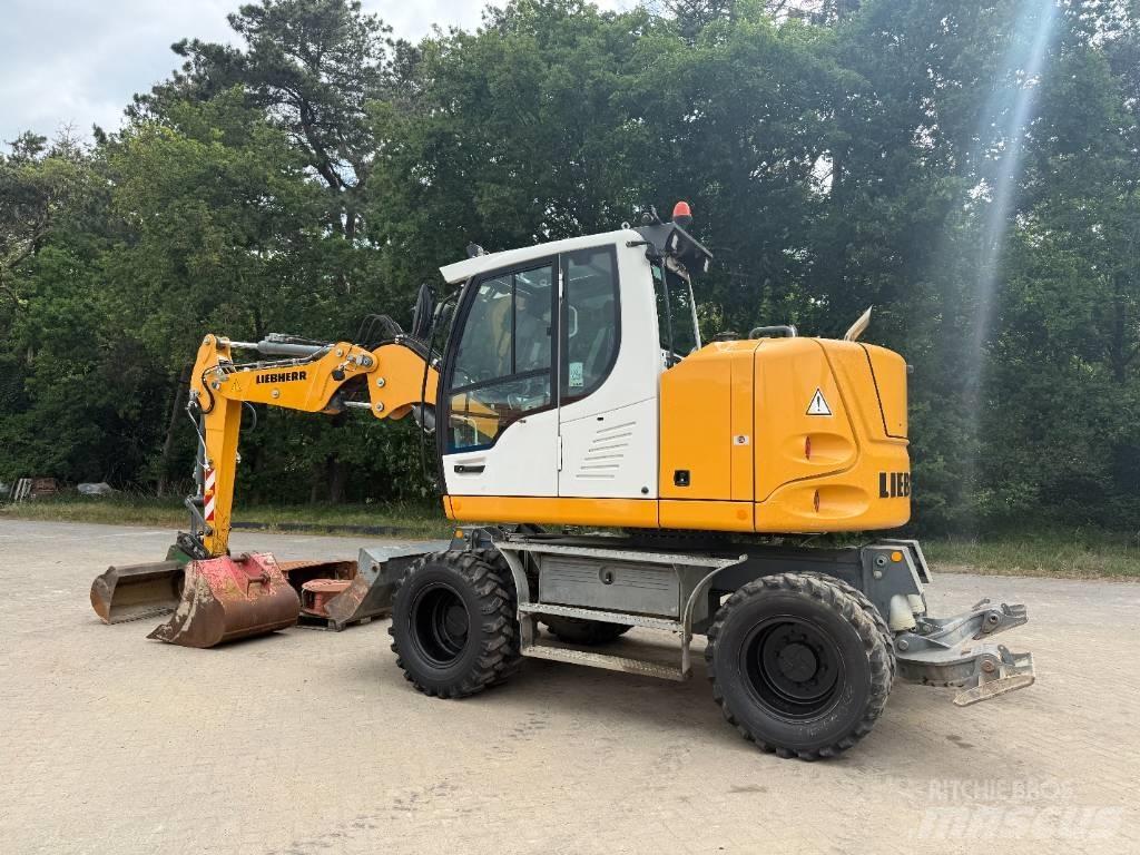 Liebherr A 910 Comp Escavadoras de rodas