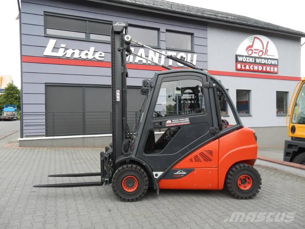 Linde H25T-02 Empilhadores a gás