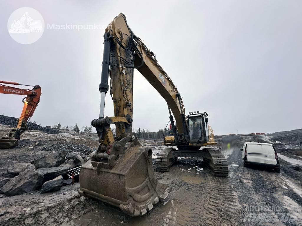 CAT 352 Escavadoras de rastos