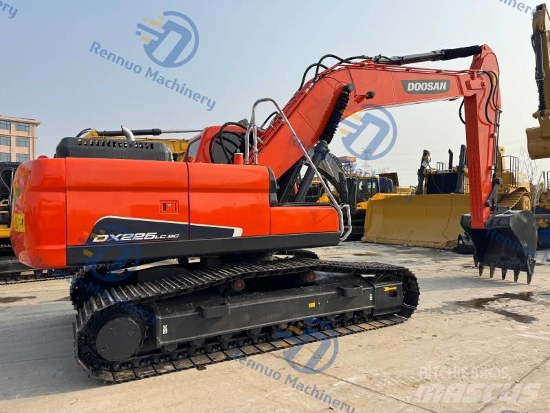 Doosan DX 225 LC-9C Escavadoras de rastos
