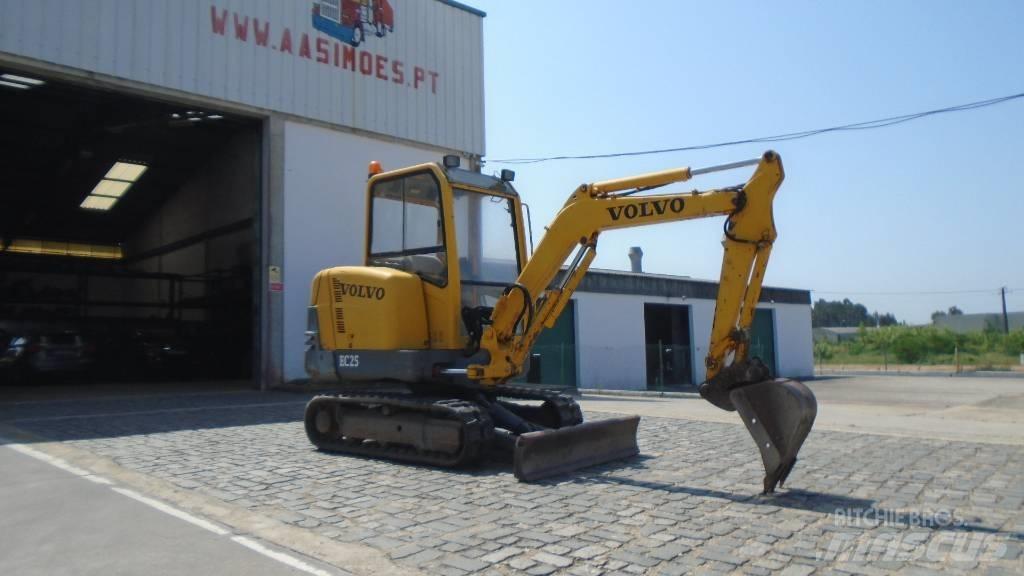 Volvo EC 25 Mini Escavadoras <7t