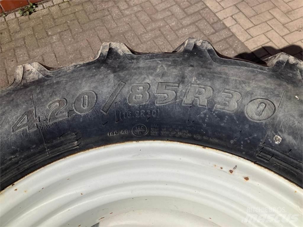 Goodyear 420/85R30 Agricultura - Outros
