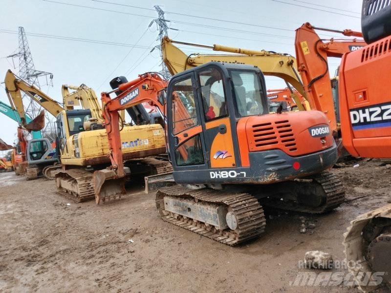 Doosan DH 80 Escavadoras Midi 7t - 12t