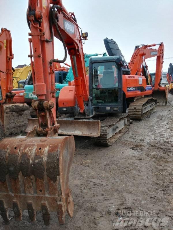 Doosan DH 80 Escavadoras Midi 7t - 12t