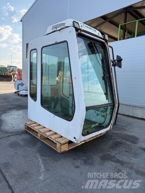 Liebherr CAB SERIE B Cabines e interior máquinas construção