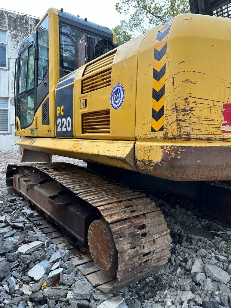 Komatsu PC220-8MO Escavadoras de rastos