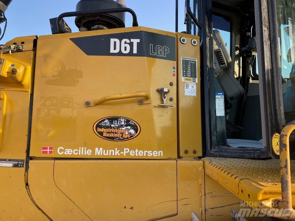 CAT D 6 T LGP Dozers - Tratores rastos
