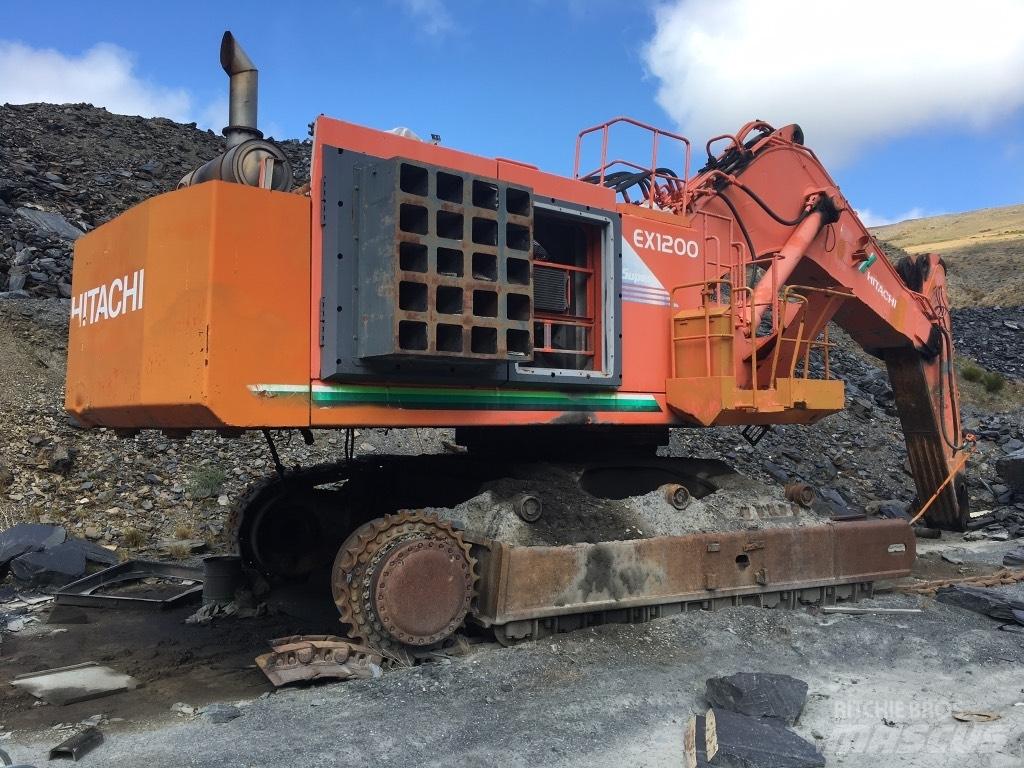 Hitachi EX 1200-5 C Escavadoras de rastos
