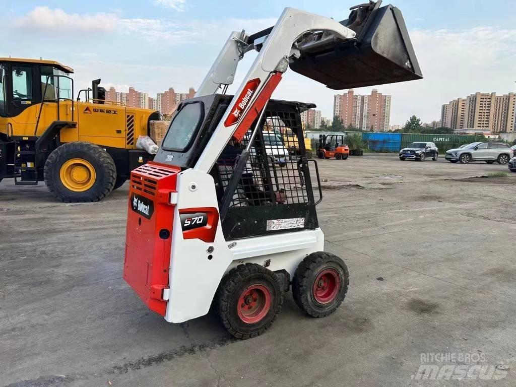 Bobcat S 70 Carregadoras de direcção deslizante