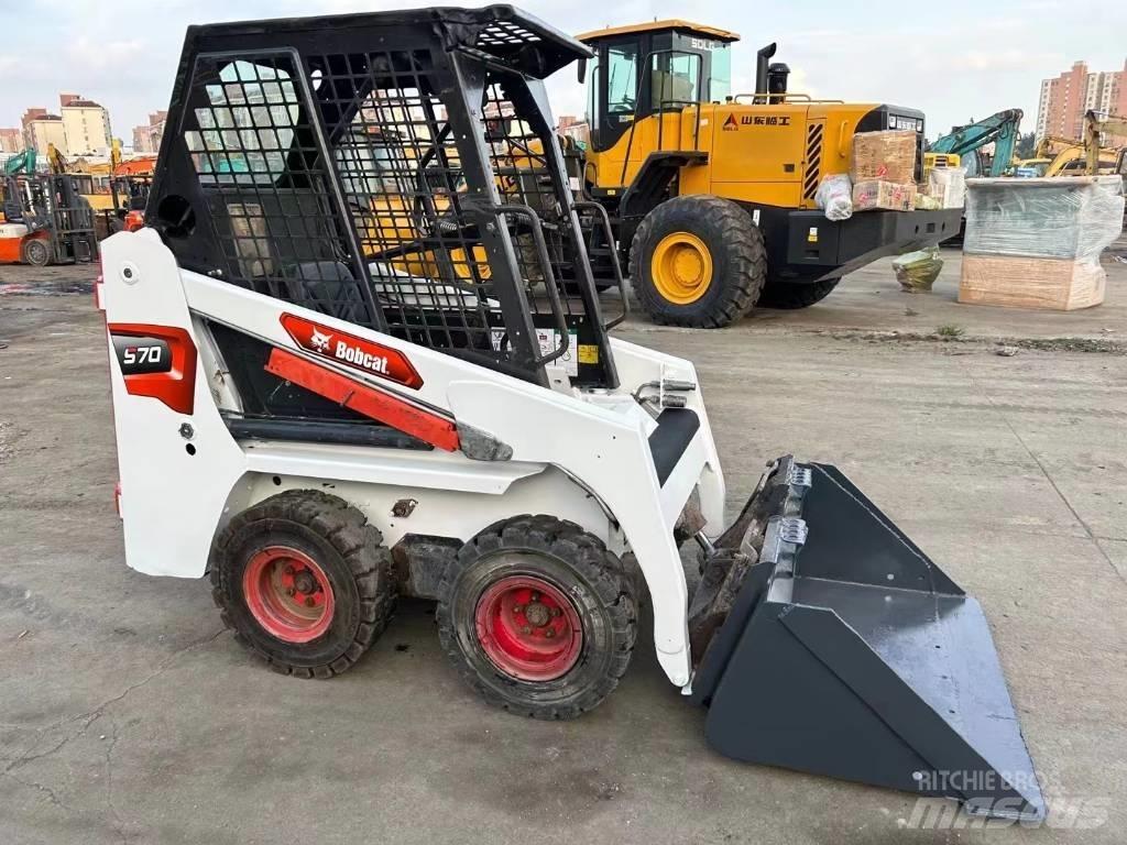 Bobcat S 70 Carregadoras de direcção deslizante