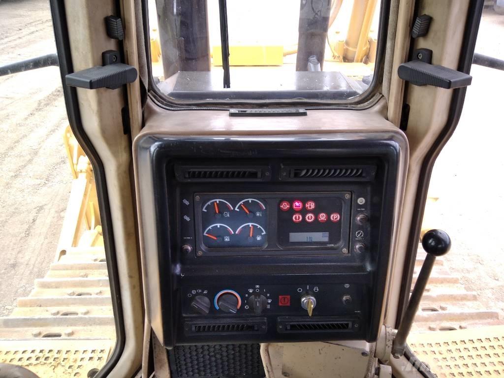 CAT D 6 R XL Dozers - Tratores