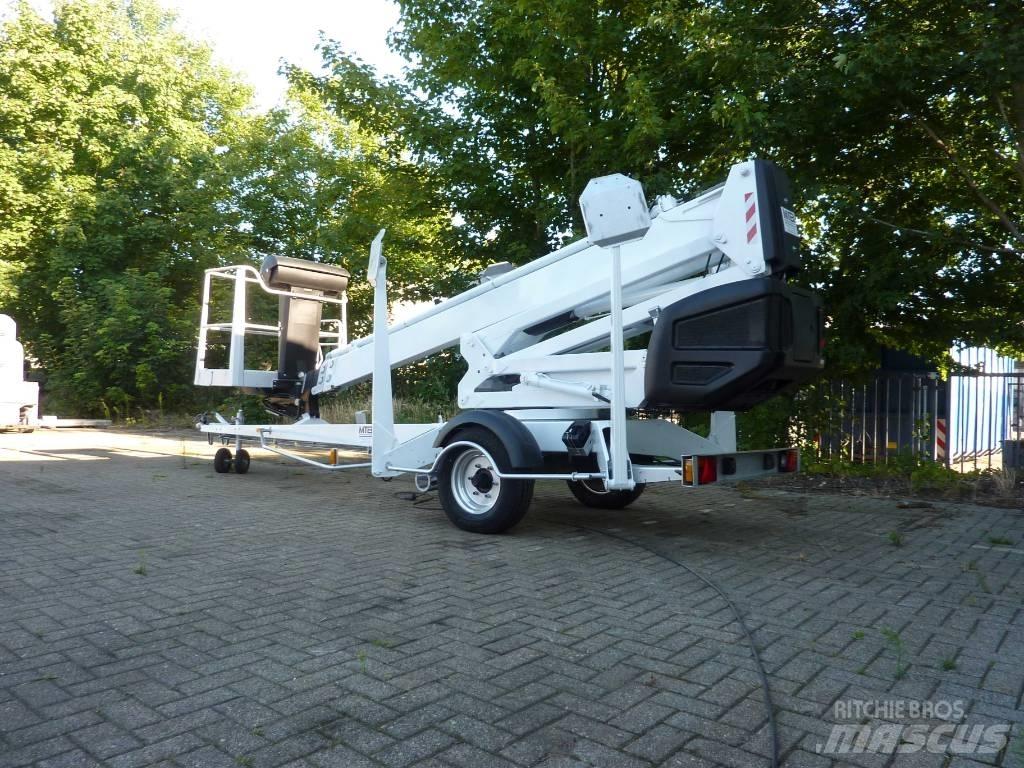 Dino 180 XT Plataformas aéreas montadas em atrelados