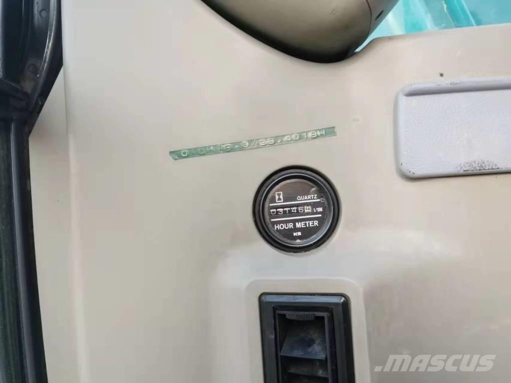 Kobelco SK 135 Escavadoras de rastos