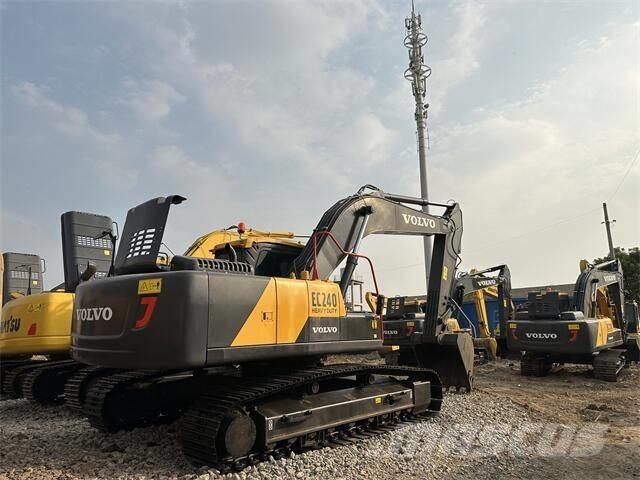 Volvo EC240 Escavadoras de rastos