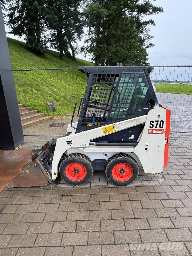 Bobcat S 70 Carregadoras de direcção deslizante