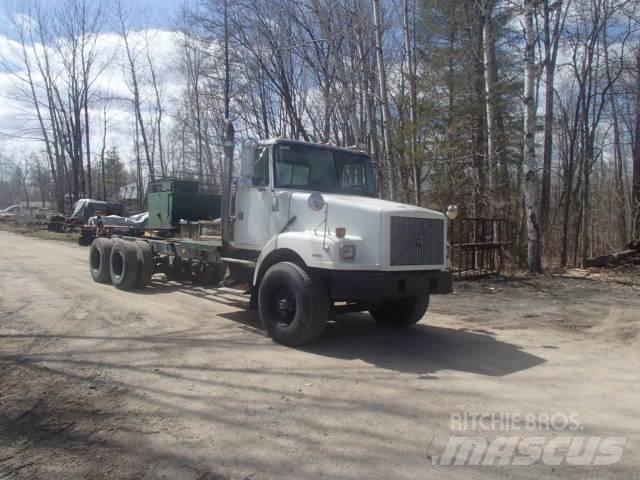 Volvo WG Camiões de chassis e cabine
