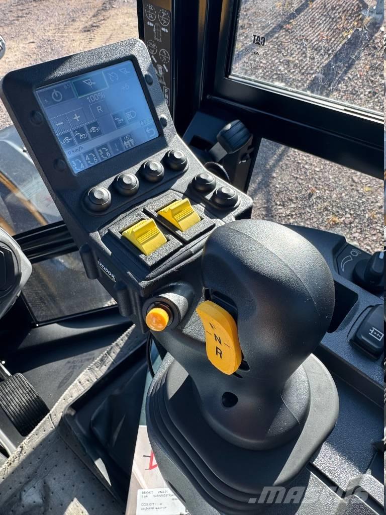 CAT 908 Pás carregadoras de rodas