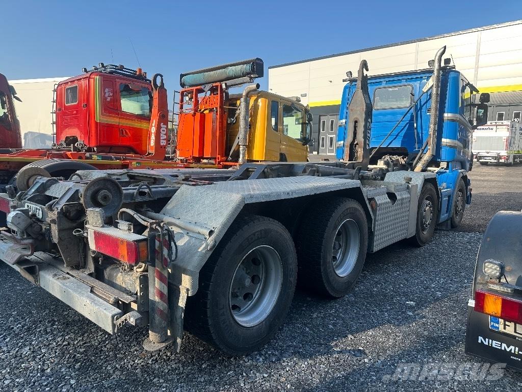 Scania R420 8X4/4 Camiões Ampliroll