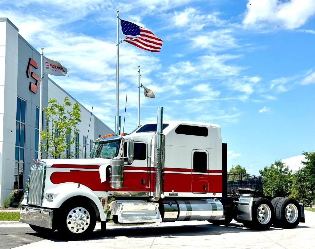 Kenworth W 900 Tractores (camiões)