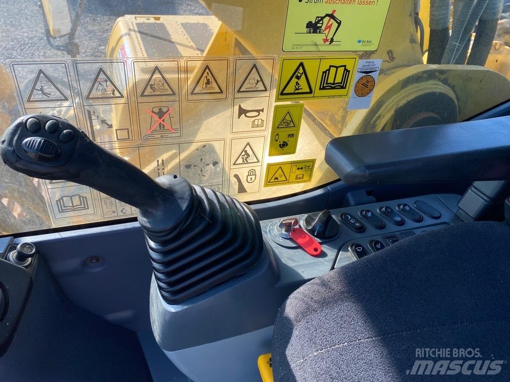 Komatsu PC350LC-8 Escavadoras de rastos