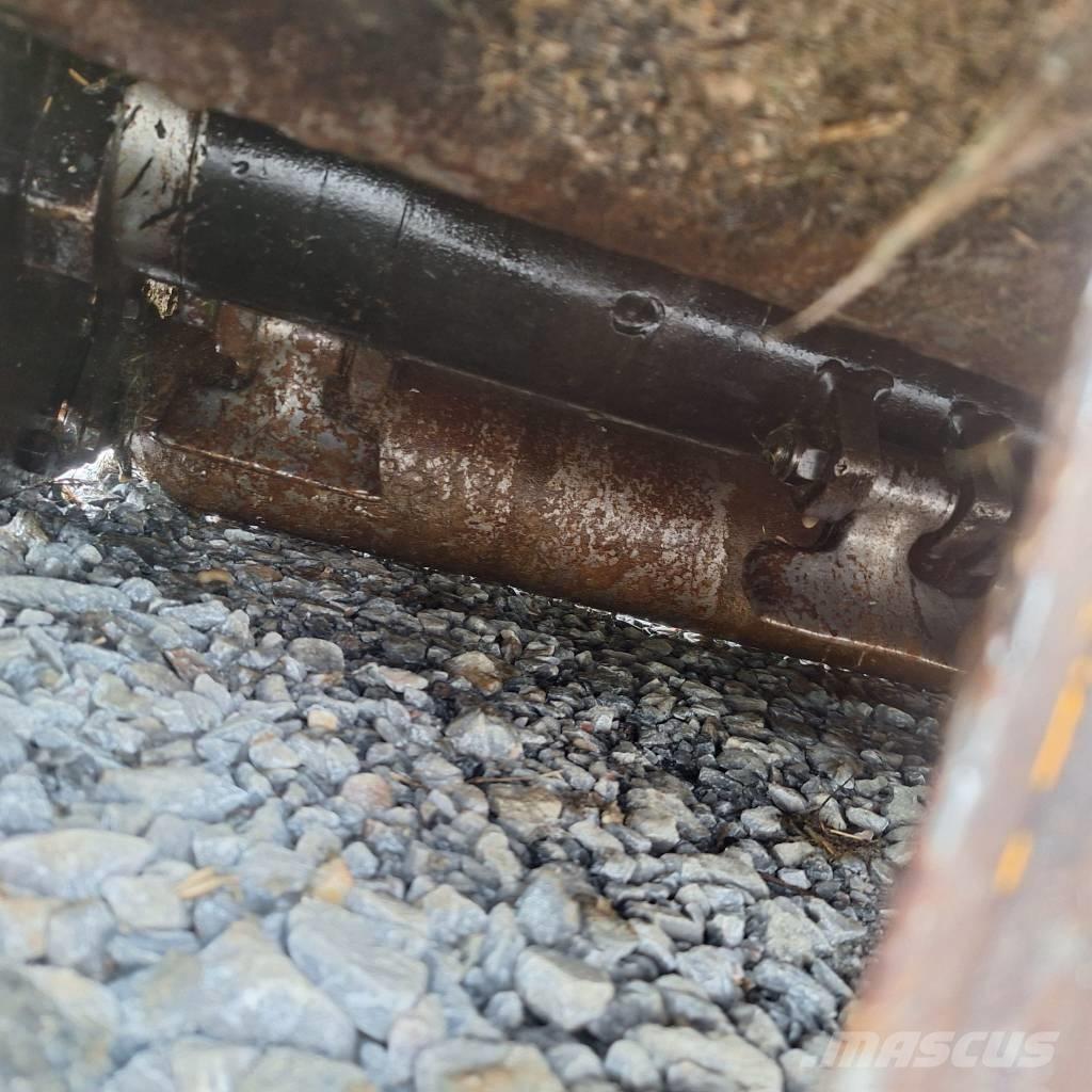 Berti TAP 200 Gadanheiras e cortadores de folhas para pastos