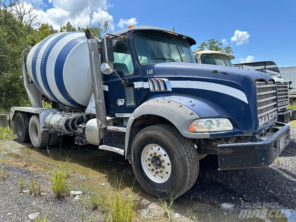 Mack GU 800 Outros Camiões
