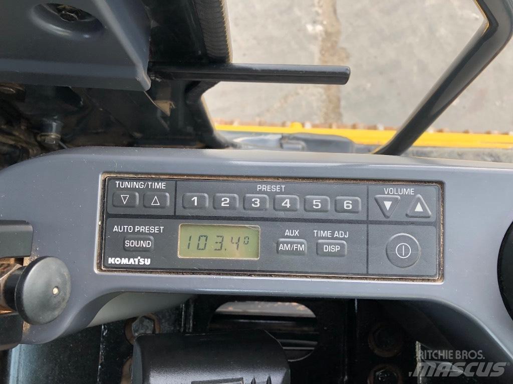 Komatsu PC210LC-11 Escavadoras de rastos