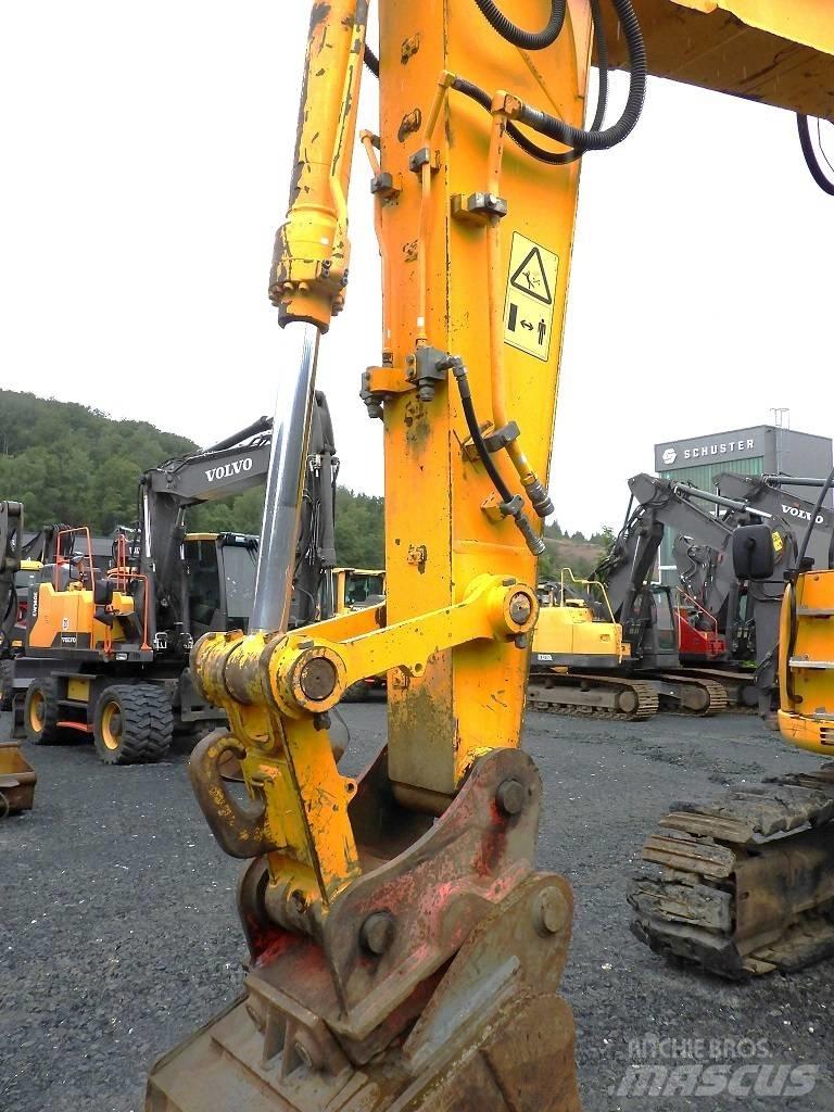 JCB JZ 235 LC Escavadoras de rastos