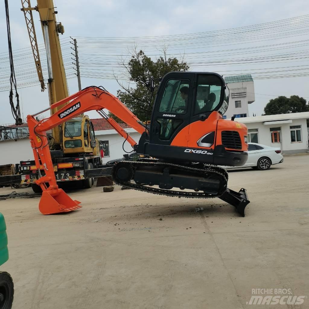 Doosan DX 60 Escavadoras de rastos