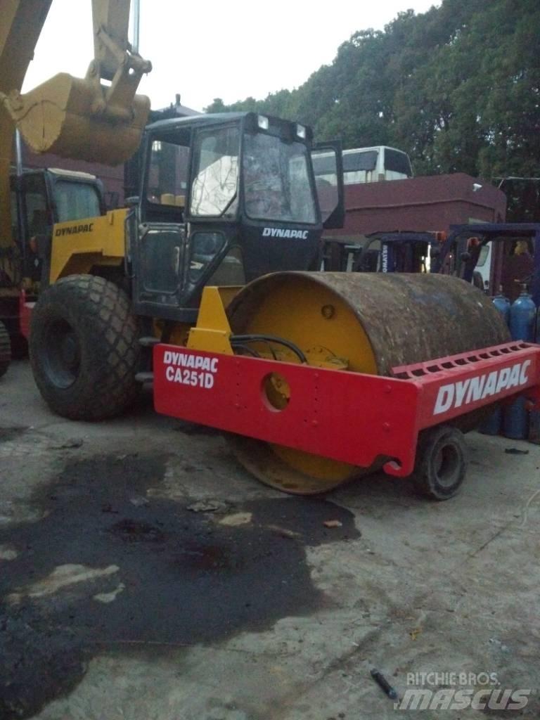 Dynapac CA 251 D Cilindros Compactadores monocilíndricos