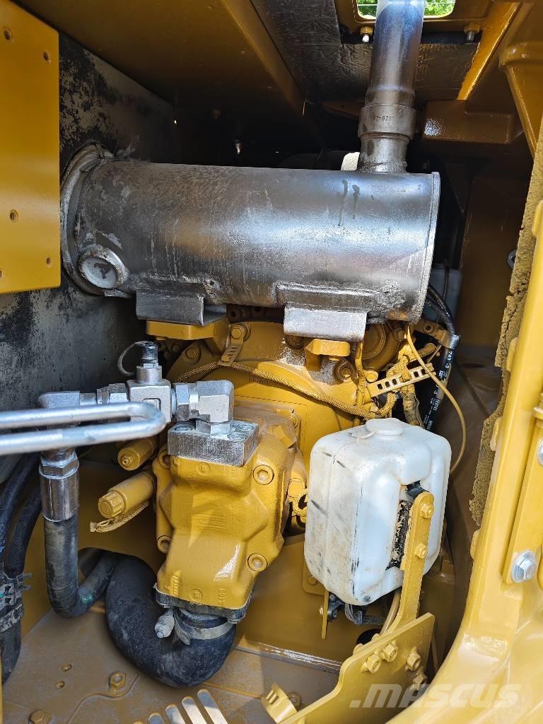 CAT 310 Escavadoras de rastos