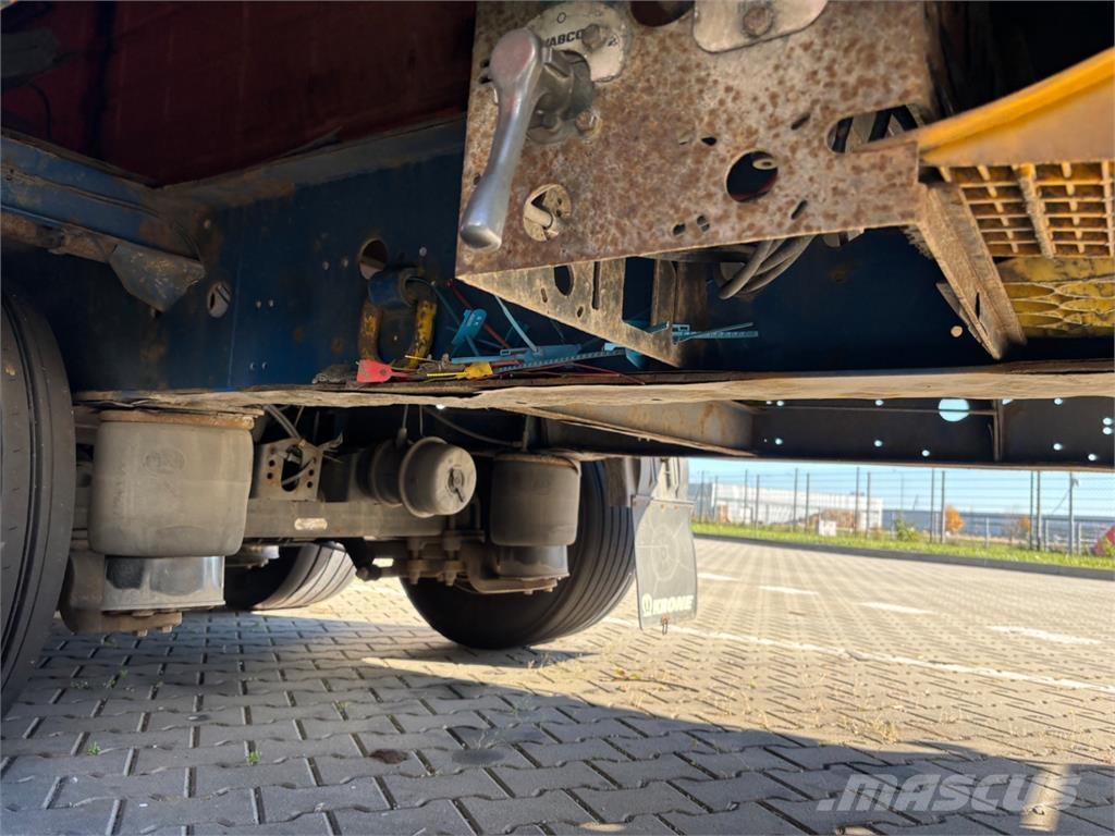 Krone SD Reboques de caixa fechada