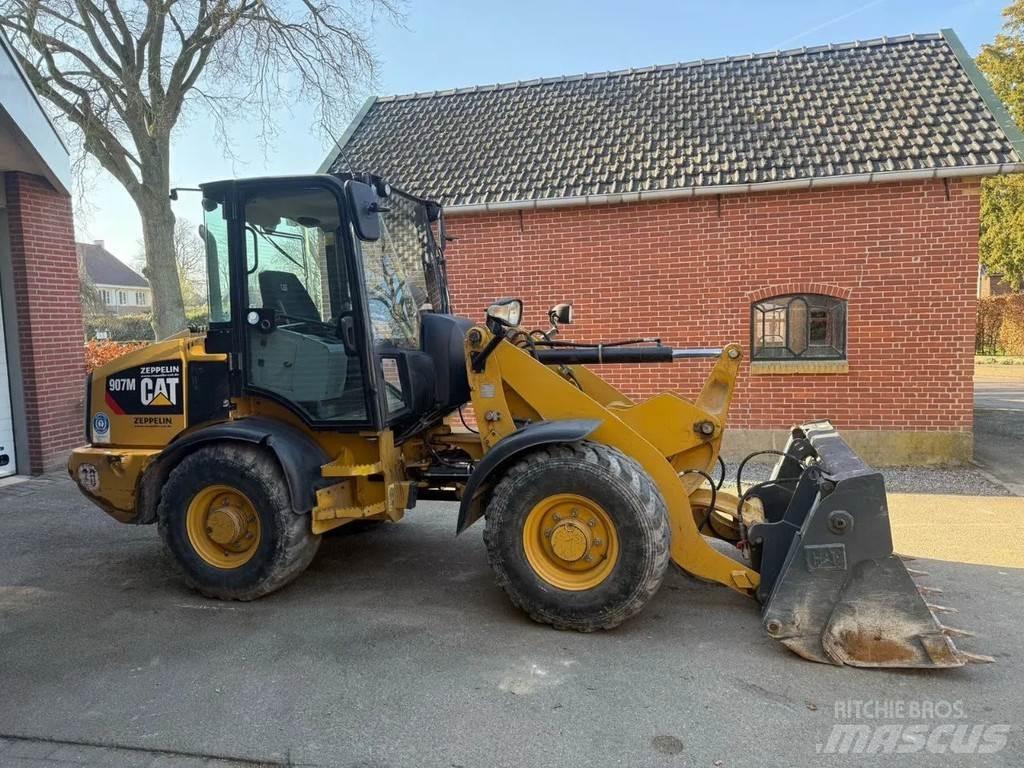 CAT 907M Pás carregadoras de rodas