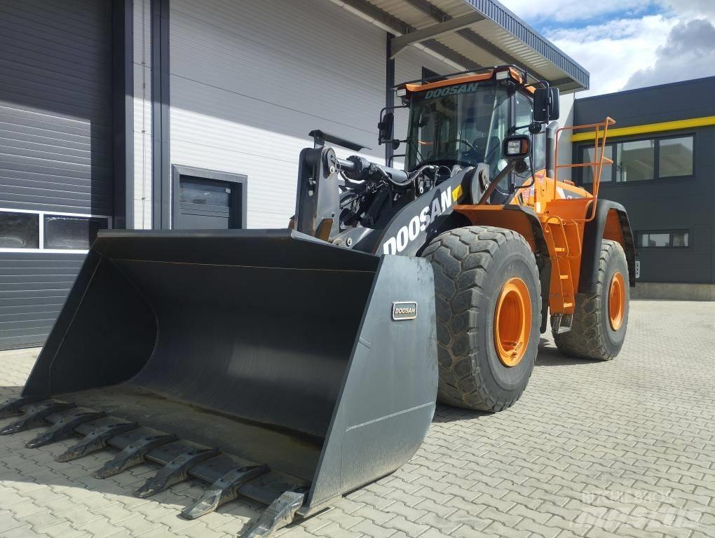 Doosan DL 420-5 Pás carregadoras de rodas