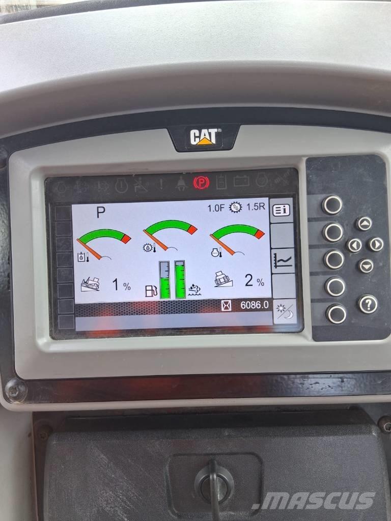 CAT D 6 T LGP Dozers - Tratores rastos