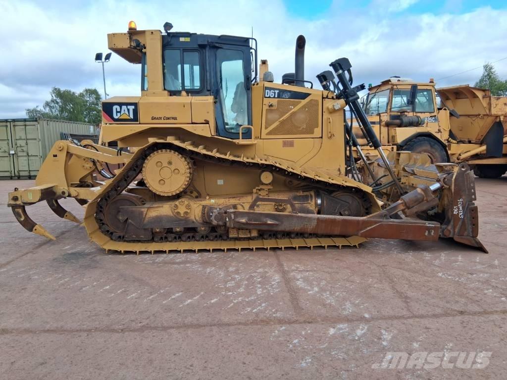 CAT D 6 T LGP Dozers - Tratores rastos