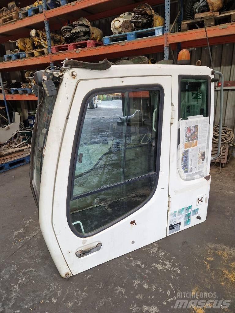 Liebherr A 904 C Cabines e interior máquinas construção