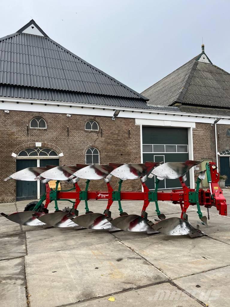 Kverneland LB100-300 Charruas reversíveis