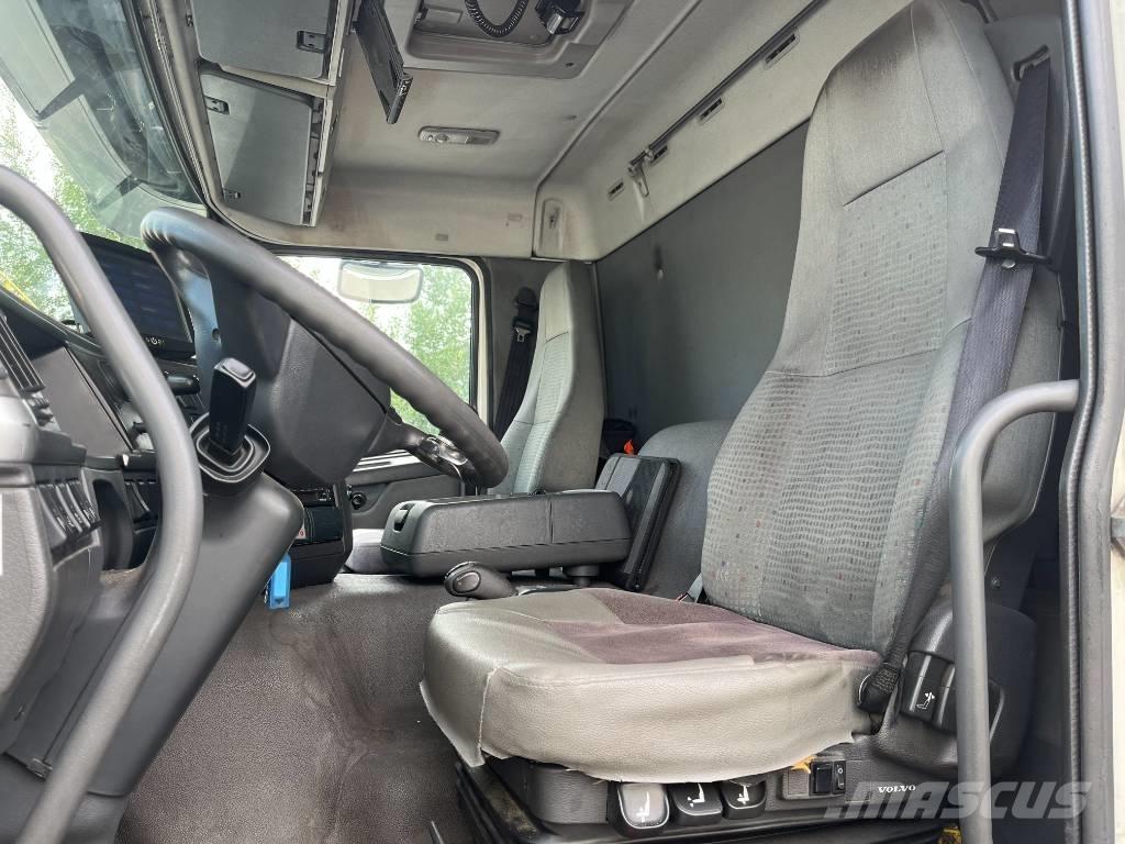 Volvo FM 9 380 Camiões caixa temperatura controlada