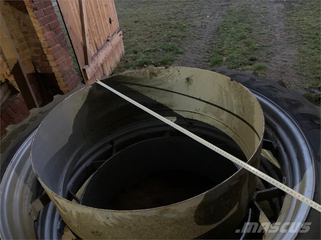 Goodyear 300/90R50 Agricultura - Outros
