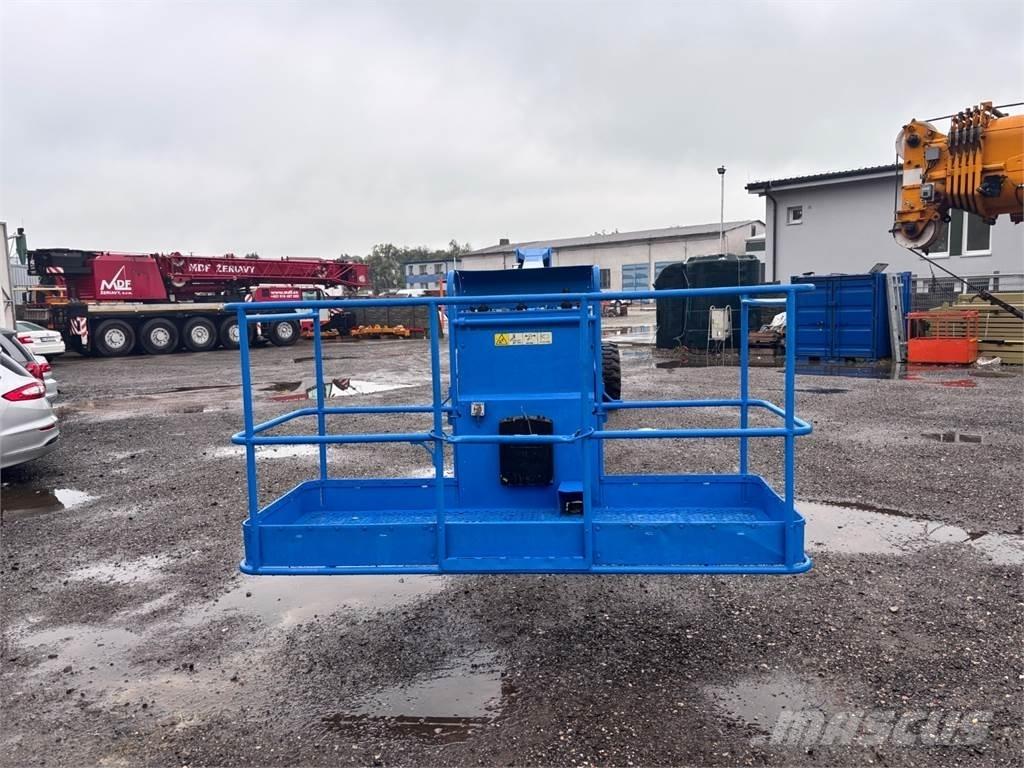 Genie S-85 4X4 Camiões de chassis e cabine