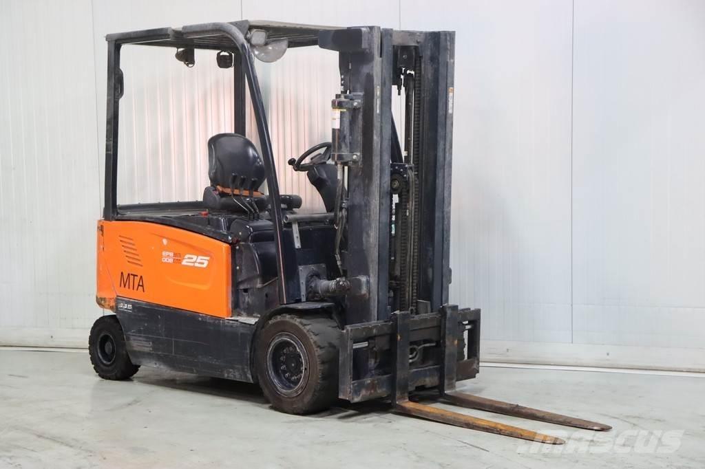Doosan B25XL-7 Empilhadores eléctricos